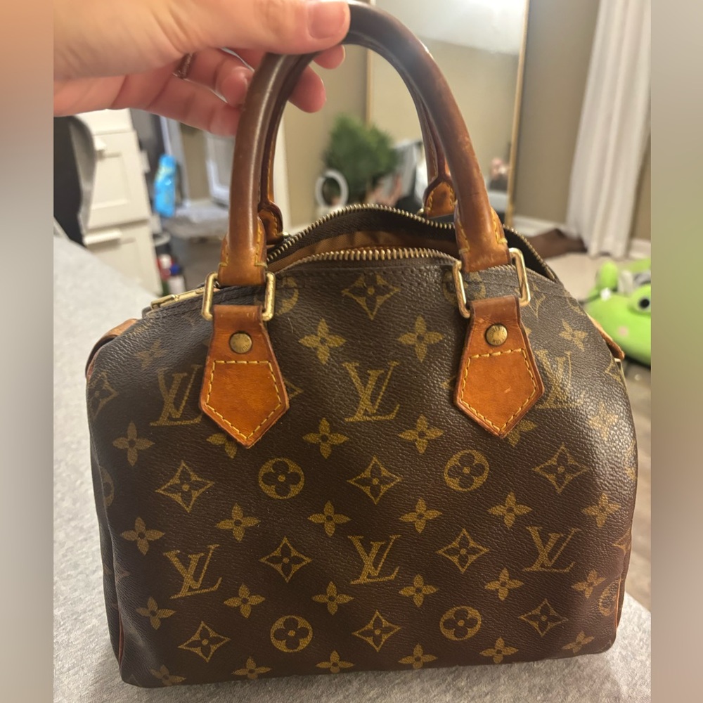 Louis Vuitton Speedy 25 - Picture 1 of 17